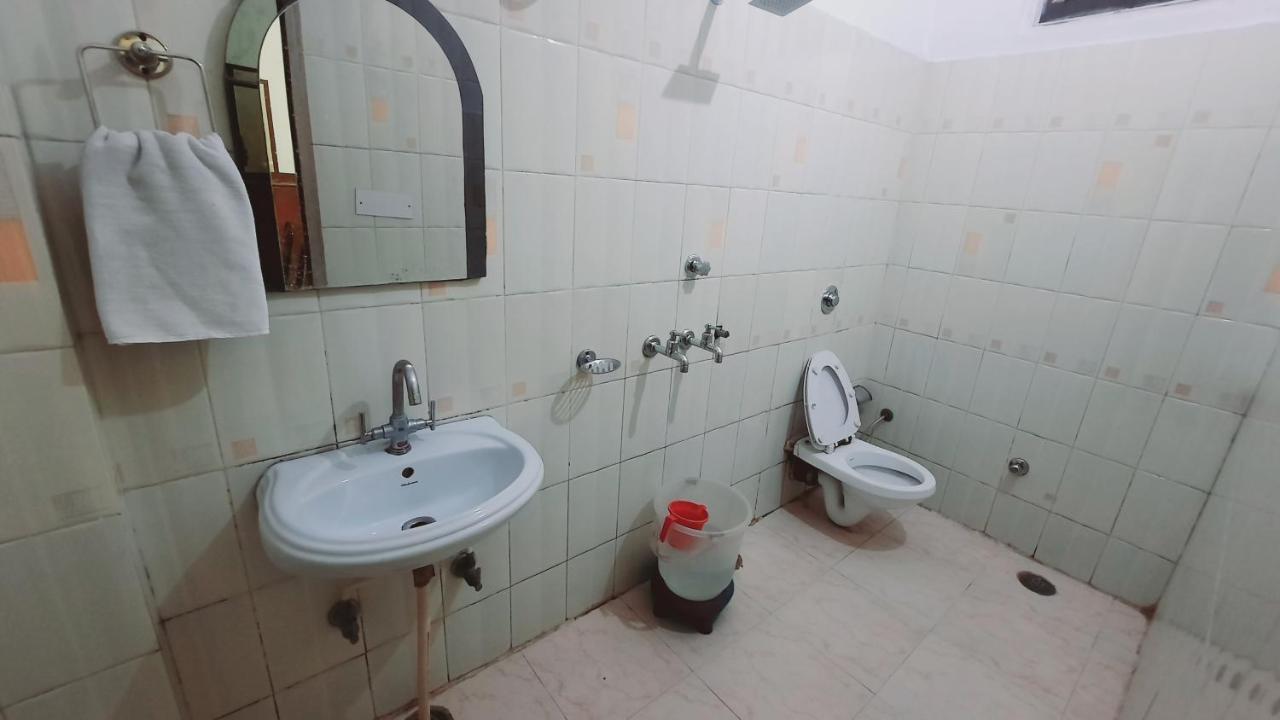 Hotel Holiday Inn Paradise Chandigarh Bagian luar foto