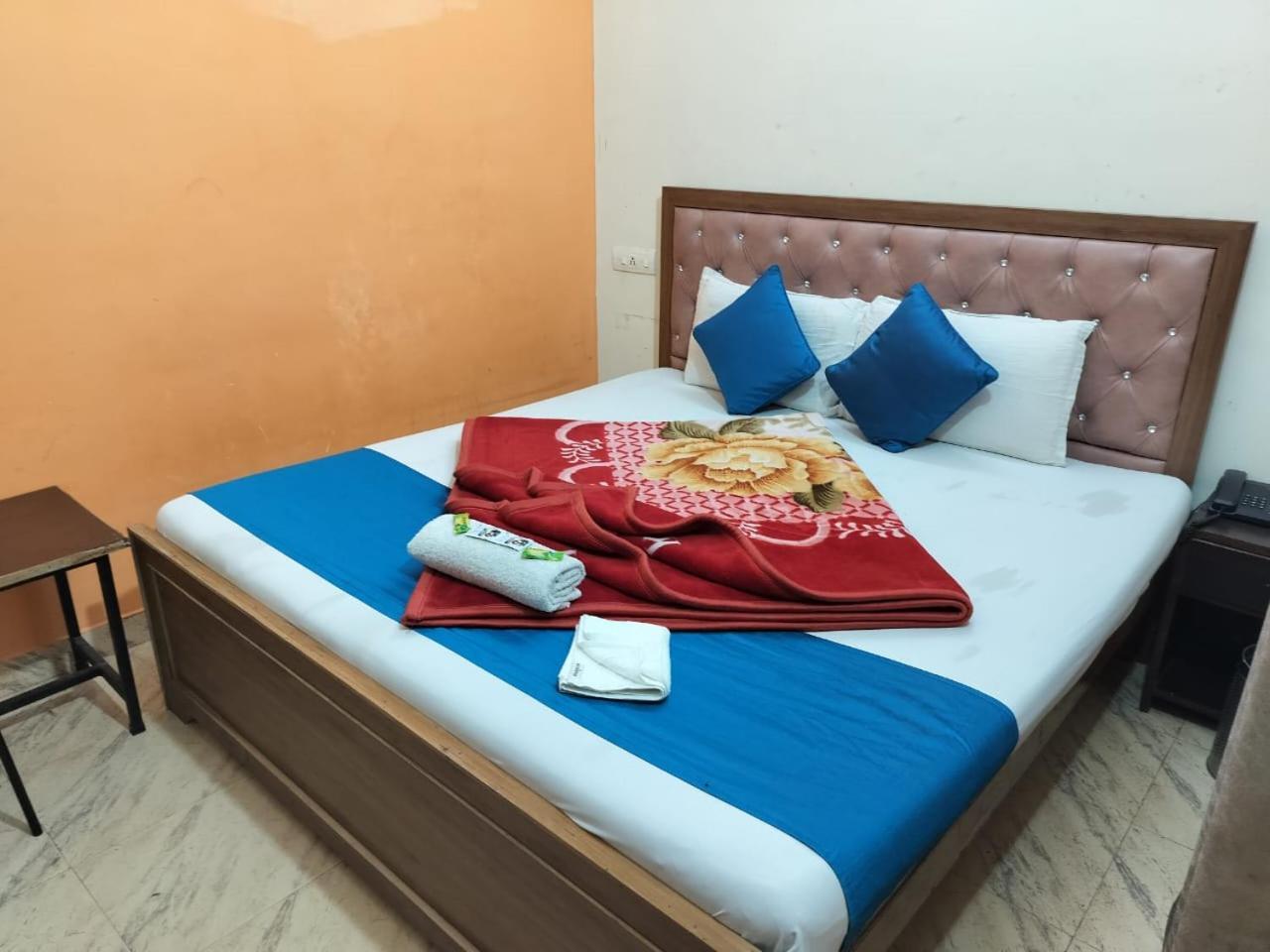Hotel Holiday Inn Paradise Chandigarh Bagian luar foto